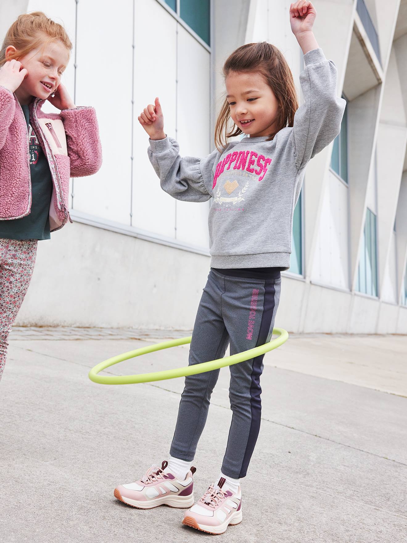 https://kids-avenue.com.ua/pages/gallery/5911/sweat-sport-fille-hapiness-en-bouclette-et-details-irises-fille (3).jpg